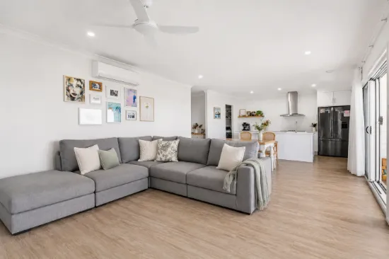 12 Beach House Drive, Lammermoor, Qld 4703-Image