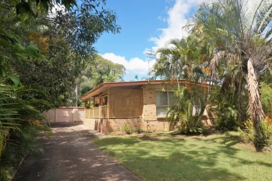 12 Beagle Avenue, Cooloola Cove, Qld 4580
