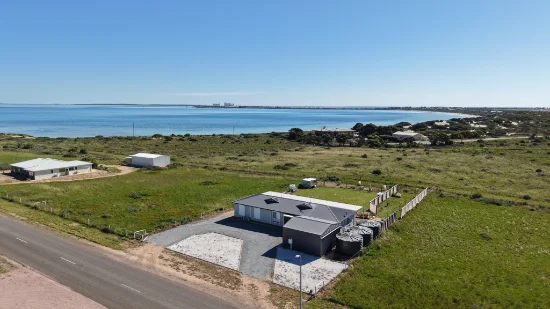 12 Bosanquet Boulevard, Ceduna, SA 5690