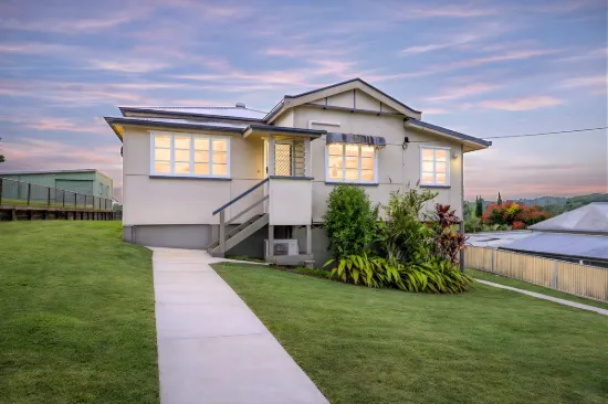 12 Briggs Street, Palmwoods, Qld 4555