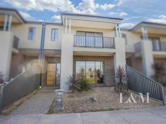 12 Brookvale Ct, Roxburgh Park, Vic 3064 - For Rent
