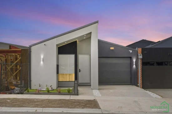12 Burrawang Loop, Mickleham, Vic 3064