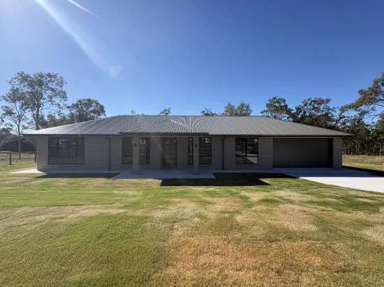 12 Burton Crescent, Adare, Qld 4343