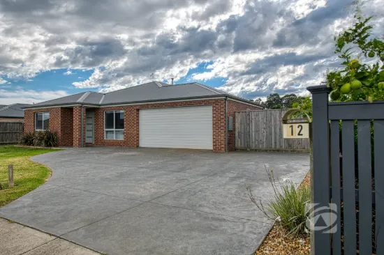 12 Camellia Drive, Bunyip, Vic 3815