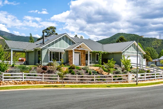 12 Cavalli Place, Bright, Vic 3741 - For Sale