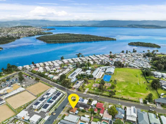 12 Cedar Avenue, Windang, NSW 2528