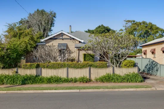 12 Clairmont Street, Newtown, Qld 4350