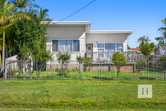 12 Collendina Road, Gwandalan, NSW 2259