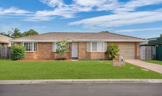12 Columbia Drive, Beachmere, Qld 4510 - For Rent