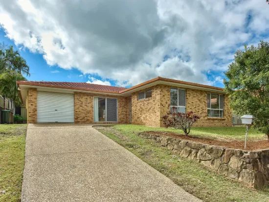 12 Costello Place, Stafford Heights, Qld 4053