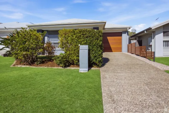 12 Cowen Terrace, North Lakes, Qld 4509