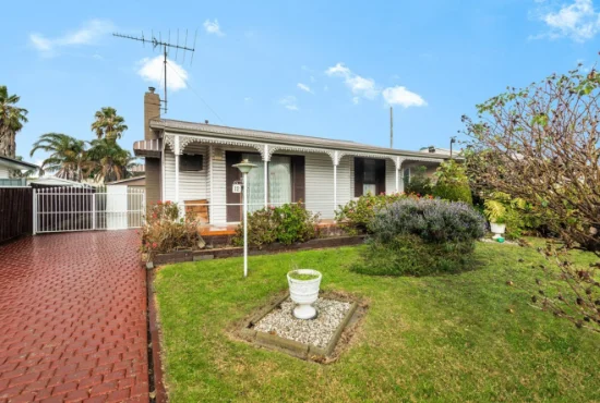 12 Curlew Crescent, Norlane, Vic 3214 - For Rent