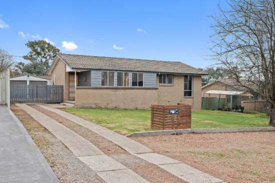 12 Diggles Street, Page, ACT 2614