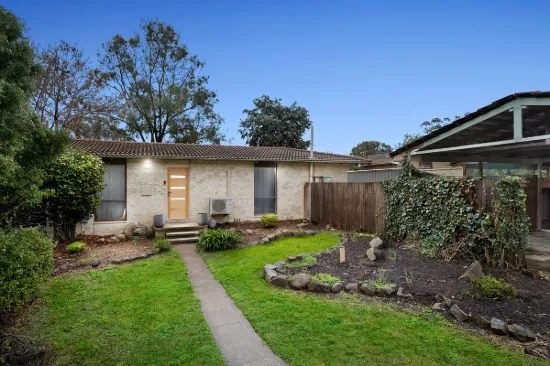 12 Donnison Place, Charnwood, ACT 2615