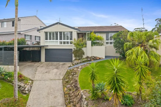 12 Dora Street, Lisarow, NSW 2250