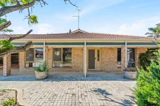 12 Doreen Street, Dudley Park, WA 6210