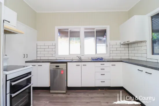 12 Dorothy Street, Mount Isa, Qld 4825