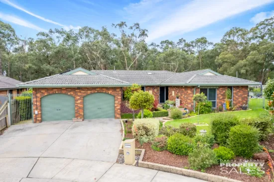 12 Dudley Court, Newborough, Vic 3825