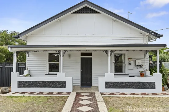 12 Dundas Road, Maryborough, Vic 3465