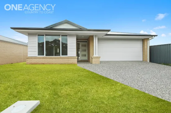 12 Eagle Avenue, Cowes, Vic 3922