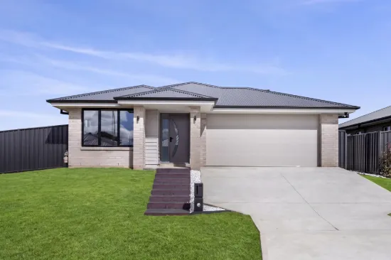 12 Edye Circuit, Orange, NSW 2800