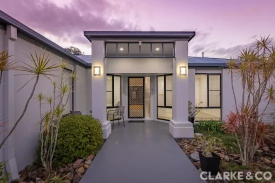 12 Emma Place, Beerwah, Qld 4519