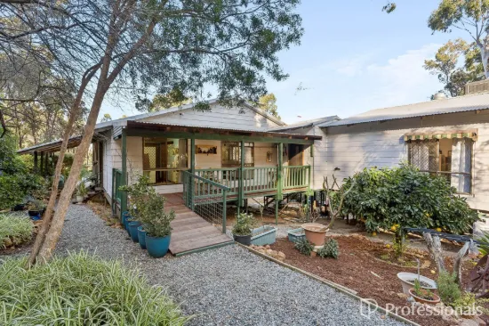 12 Feldman Crescent, Parkerville, WA 6081