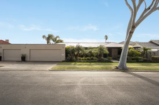 12 Finke Avenue, West Lakes Shore, SA 5020