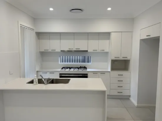 12 Flood Avenue, Austral, NSW 2179