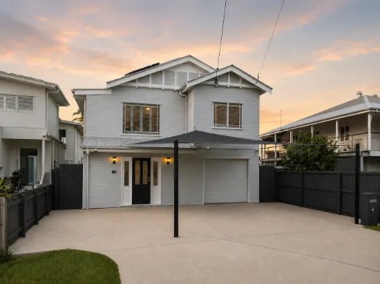 12 Fourth Avenue, Scarborough, Qld 4020