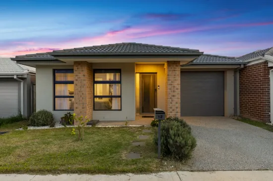 12 Greenhouse Grange, Officer, Vic 3809