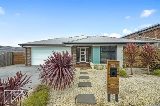12 Heathland Avenue, Warragul, Vic 3820