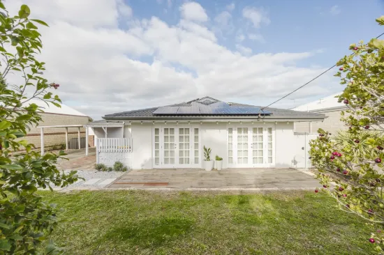 12 Hutt Court, Two Rocks, WA 6037