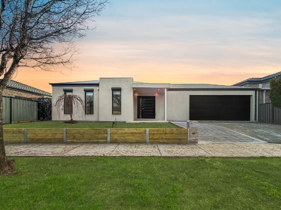 12 Ickworth Crescent, Derrimut, Vic 3026