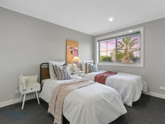 12 Jacaranda Avenue, Cheltenham, Vic 3192-Image