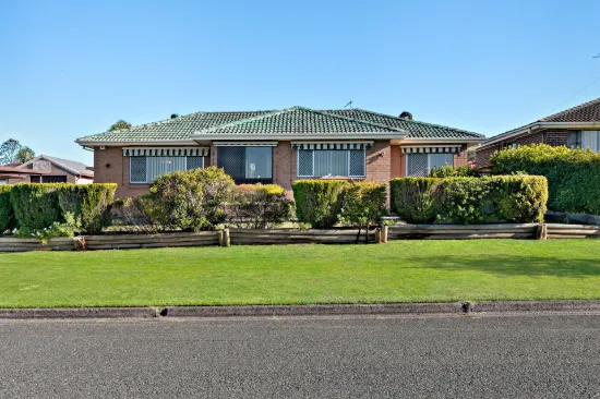 12 John Arthur Avenue, Thornton, NSW 2322