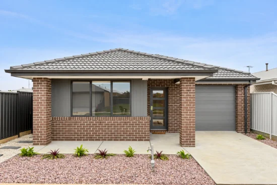 12 Jules Street, St Leonards, Vic 3223