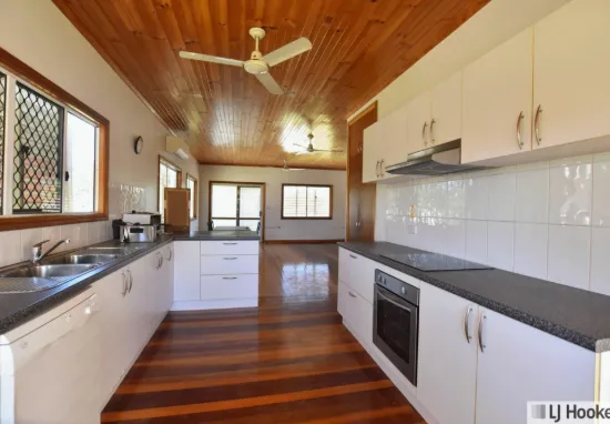 12 King Street, Tully, Qld 4854