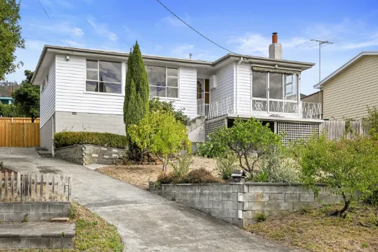 12 Langura Avenue, Chigwell, Tas 7011