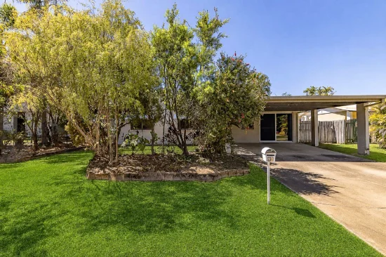 12 Lara St, Cranbrook, Qld 4814