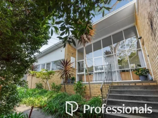 12 Larbert Avenue, Balwyn North, Vic 3104