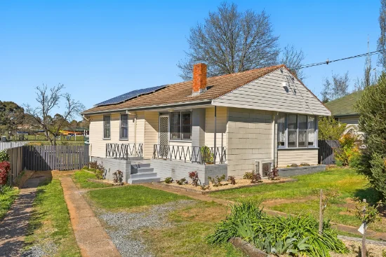 12 Lawson Crescent, Orange, NSW 2800