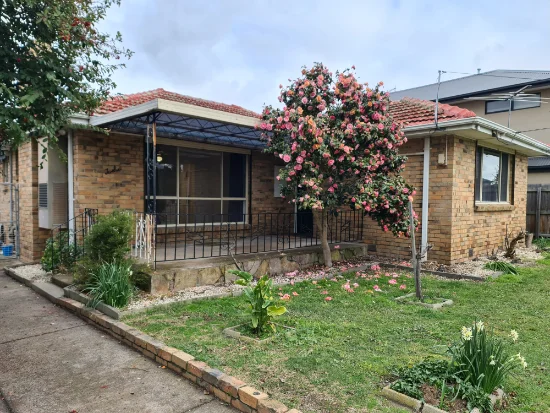 12 Lee Avenue, Springvale, Vic 3171