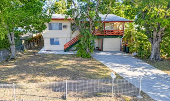 12 Mellish Cr, Emerald, Qld 4720