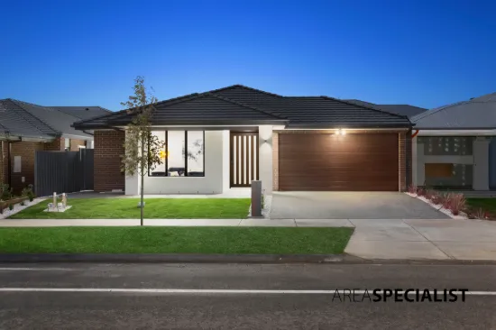 12 Mettle Street, Clyde North, Vic 3978