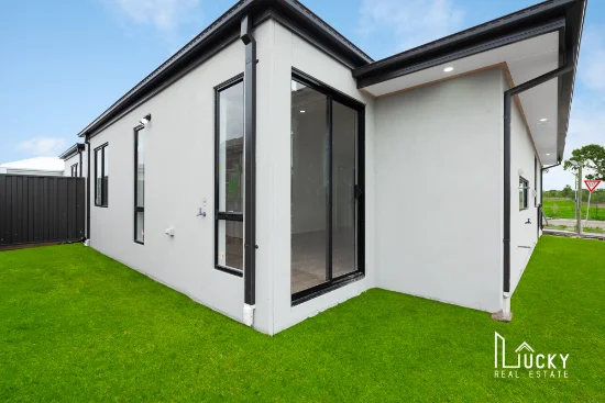 12 Mimicus Drive, Wollert, Vic 3750-Image