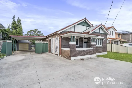 12 Moorebank Avenue, Moorebank, NSW 2170
