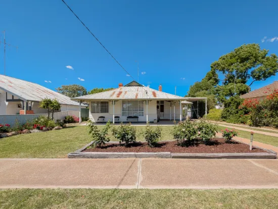 12 Muir Avenue, Kerang, Vic 3579