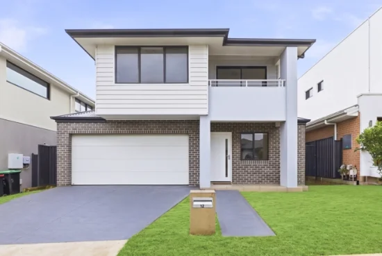 12 Nammoona Road, Colebee, NSW 2761