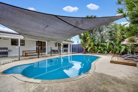 12 Naroon Crescent, Wurtulla, Qld 4575